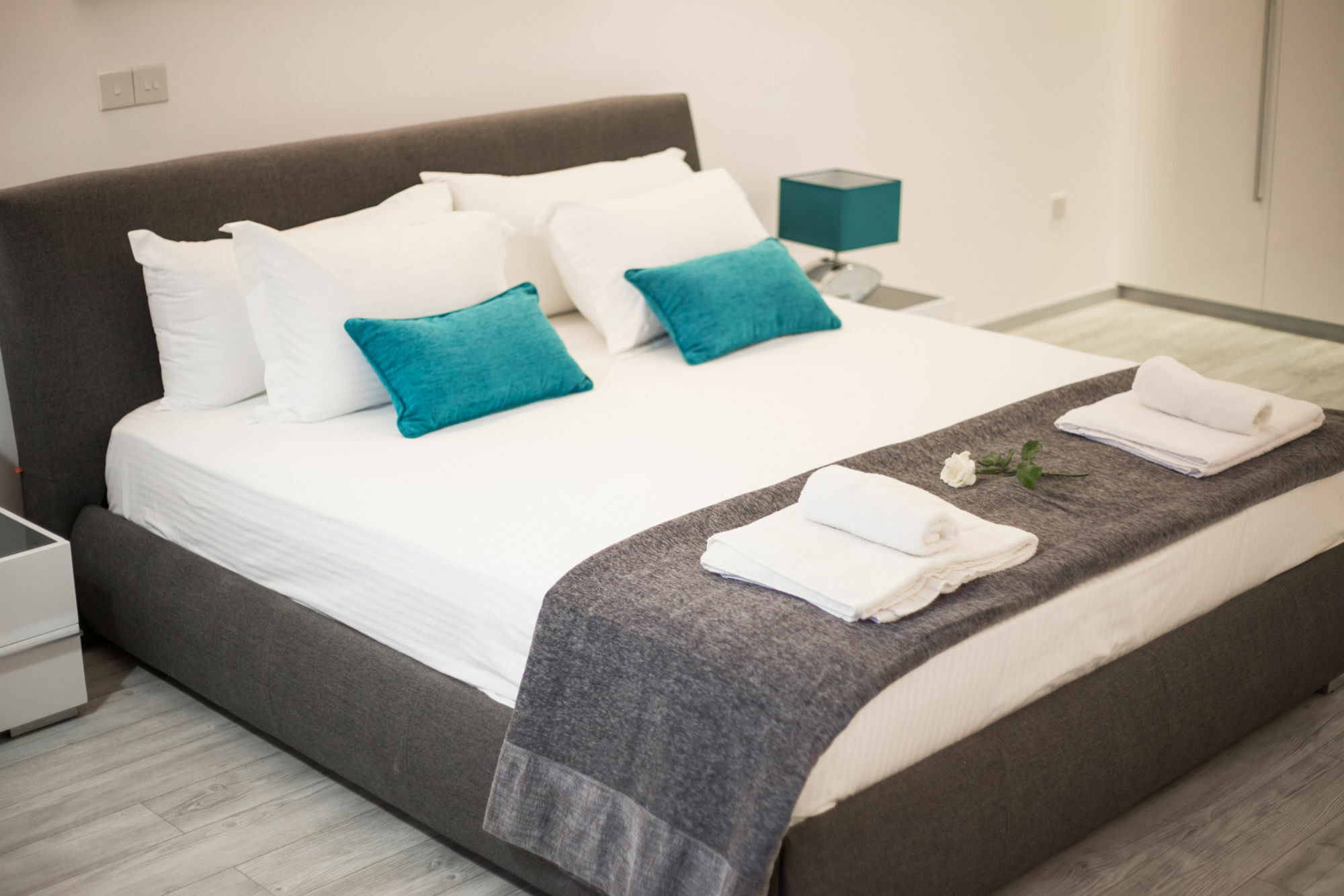 Corina Suites And Apartments Limassol Exteriör bild